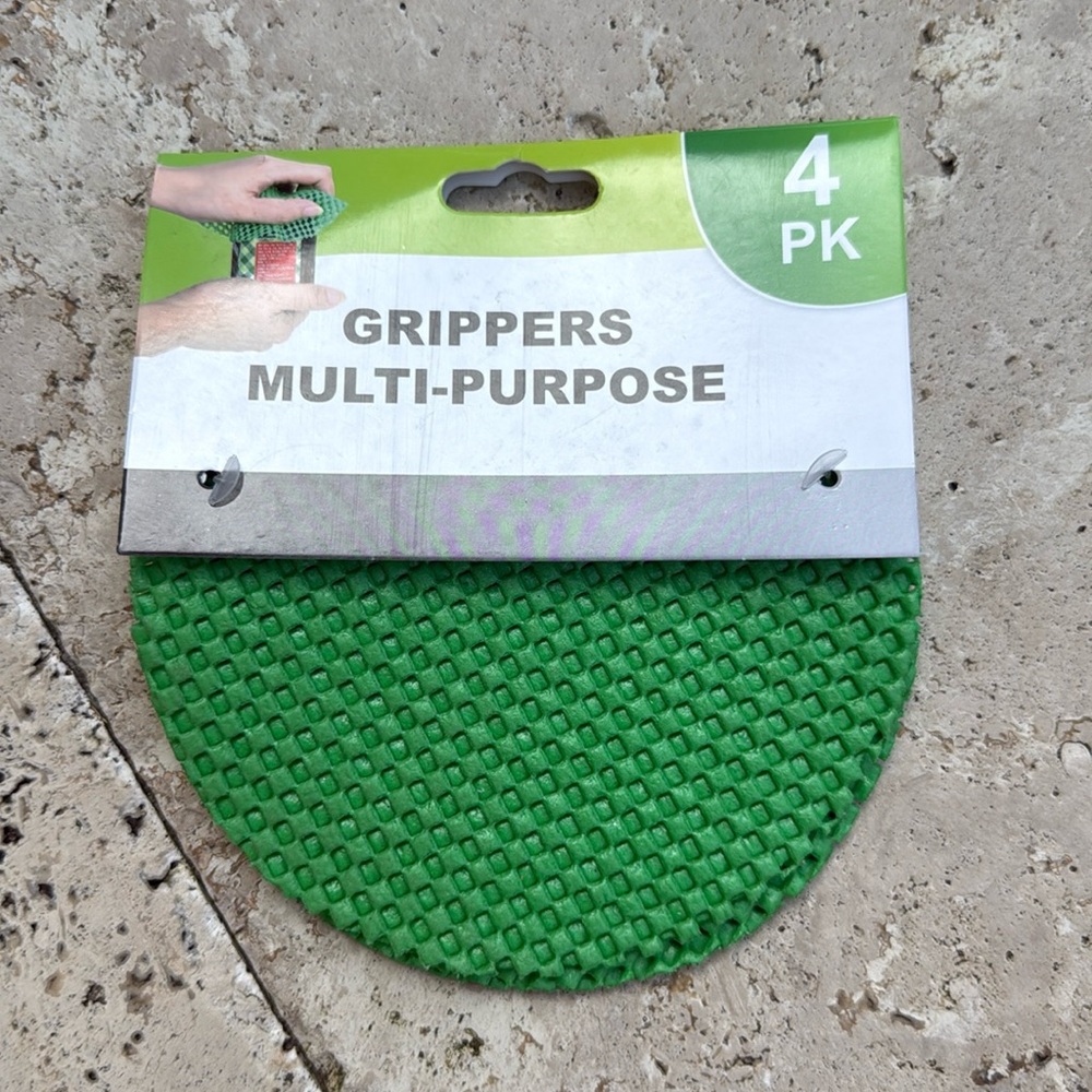 NWT Round Multi-Purpose Jar Gripper Pad Bottle Lid Opener, 4 Piece Set, Green